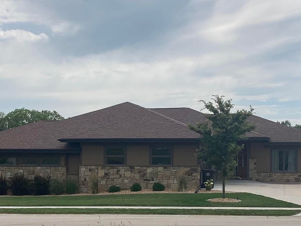 2nd image of 953 Lacebark Ln