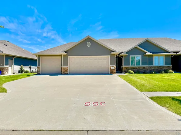 3820 Park Pl, South Sioux City, NE 68776