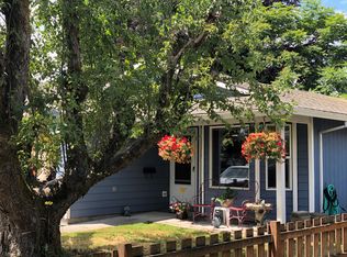 346 W Arlington St, Gladstone, OR 97027