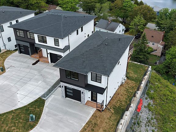 3rd image of 65 Grenoble Ct