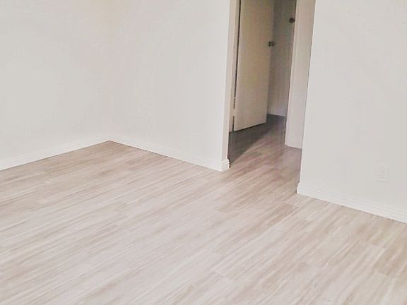 4th image of 8309 Cedros Ave APT 106
