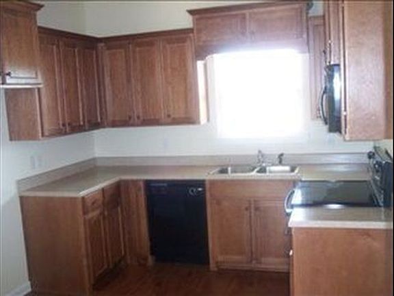 4th image of 119 Smithcreek Dr