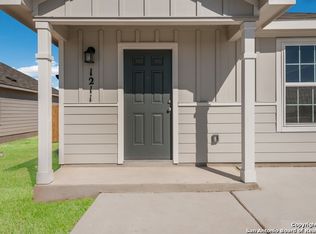 5758 Sunset Pt, San Antonio, TX 78242