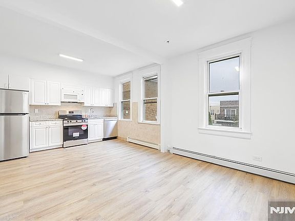 2nd image of 237 Day Ave Floor 2