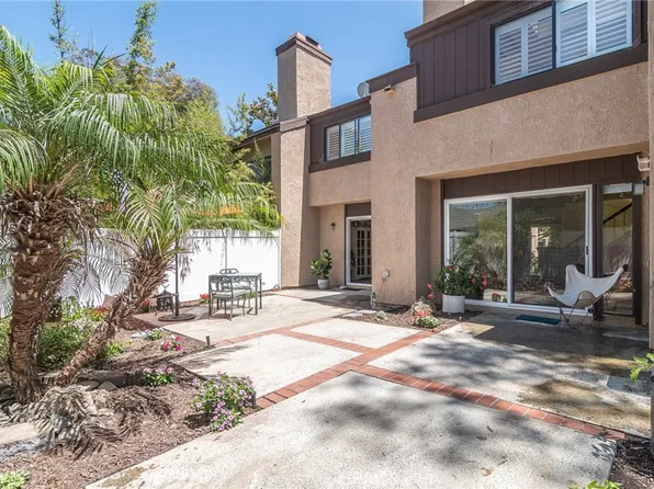 916 Lombard Ct, Costa Mesa, CA 92626