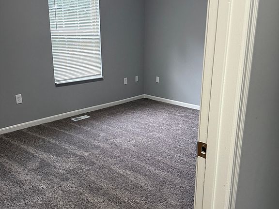 5th image of 5630 Regal Ridge Dr