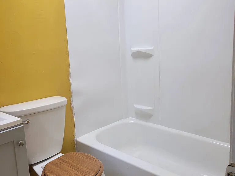 32 N Saint Bernard St #1 — Photo 9
