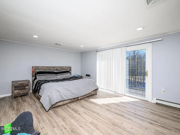570 Eltone Rd — Photo 20
