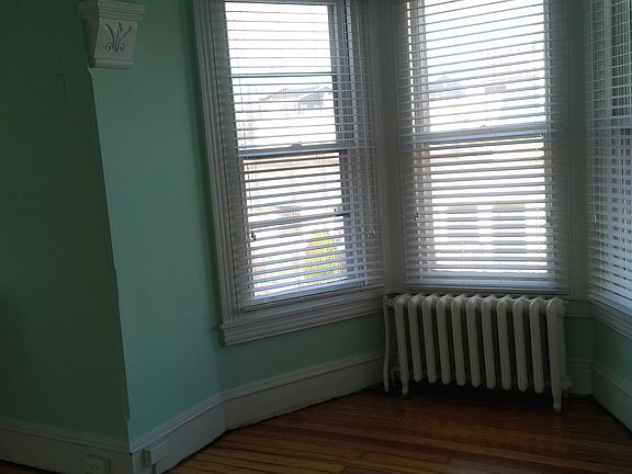 Bedroom #1 - Bay Window