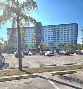 4001 Hillcrest Dr APT 909, Hollywood, FL, 33021