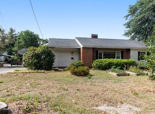 507 Hylan Ave, Hamlet, NC 28345