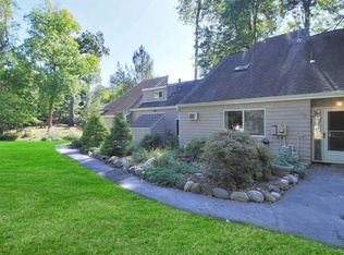 17 Hickory Hill Ln, Tappan, NY
