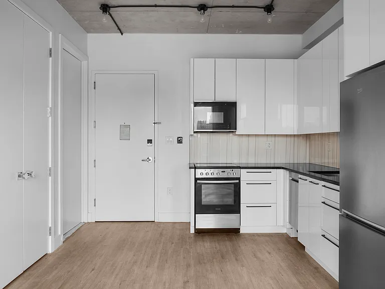 815 Flatbush Ave #315 — Photo 4