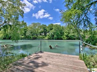 228 Deer Slayer Dr, Seguin, TX 78155