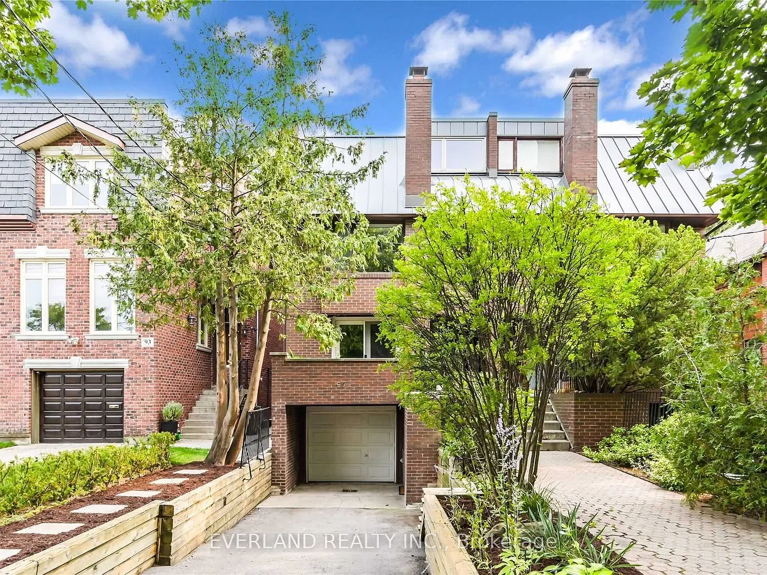 4 bed, $7,600 — Photo 1