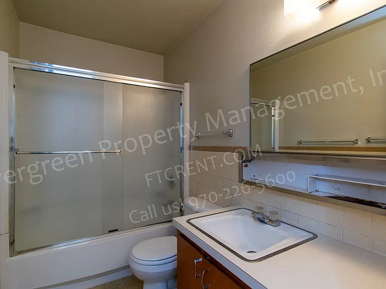 1916 Larkspur Dr — Photo 22