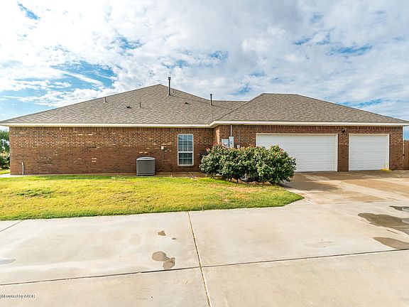 4th image of 16600 Dowd Ln