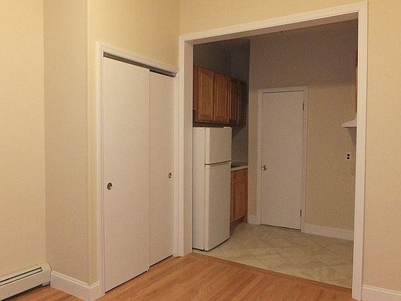 Call Susana 201-960-9835