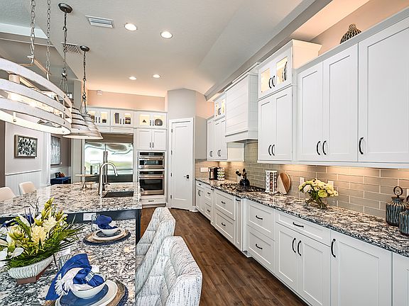 Gourmet Kitchen - Biscayne II at Star Farms
