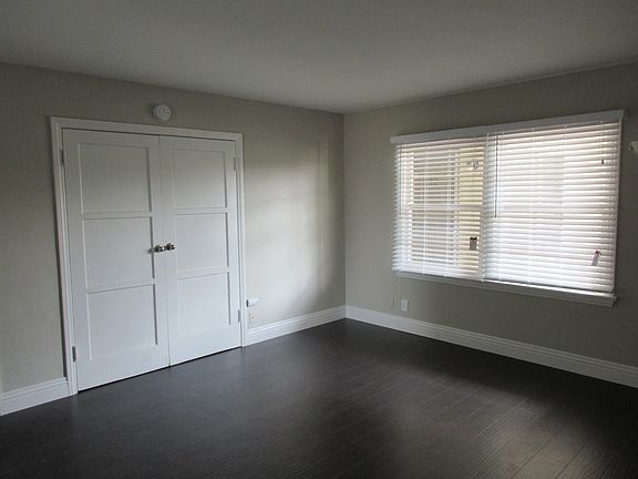 4th image of 32 Esperanza Ave #210