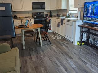 172 Gloria Ave #B, Rutland, VT 05701