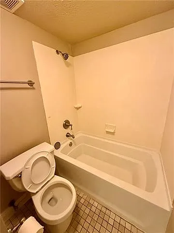 3805 Houma Blvd #C220 — Photo 8