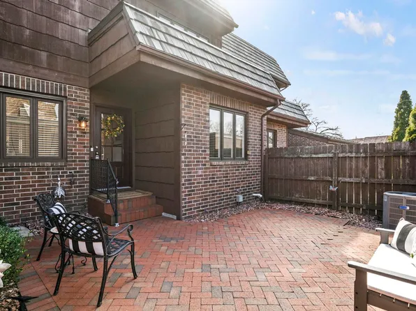 6823 Covington Creek Trl, Fort Wayne, IN 46804