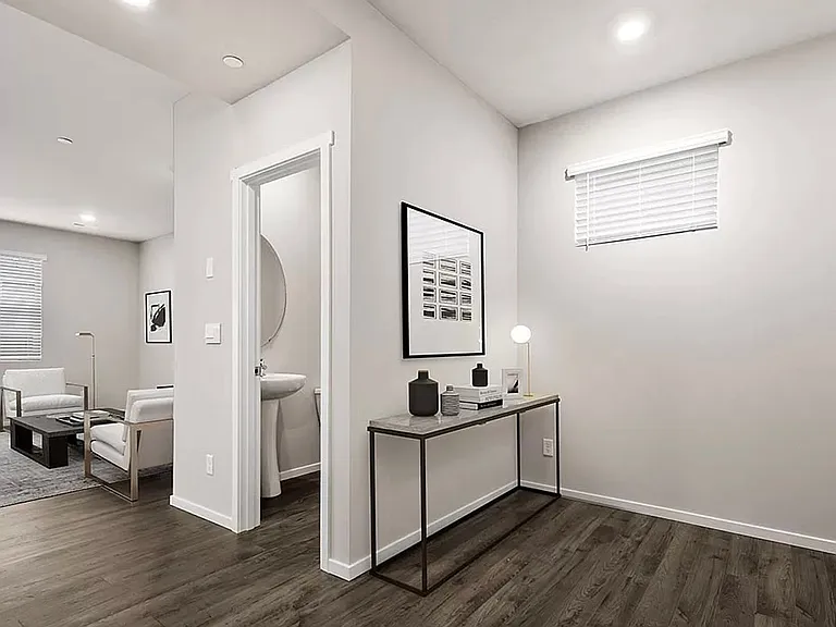 18729 Emmons Ct E — Photo 3