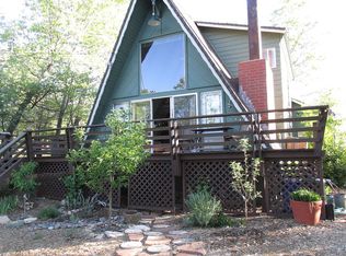 28104 Geneva Ln, Lake Arrowhead, CA 92352