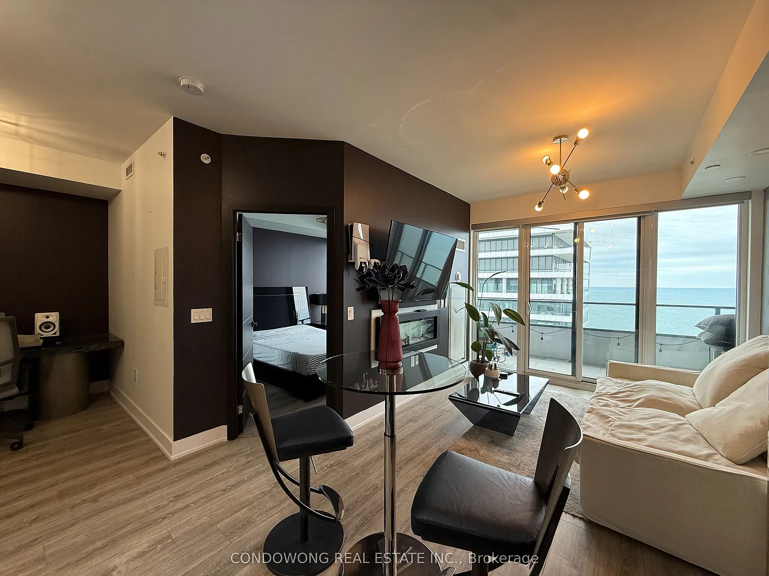 2 bed, $2,800 — Photo 2
