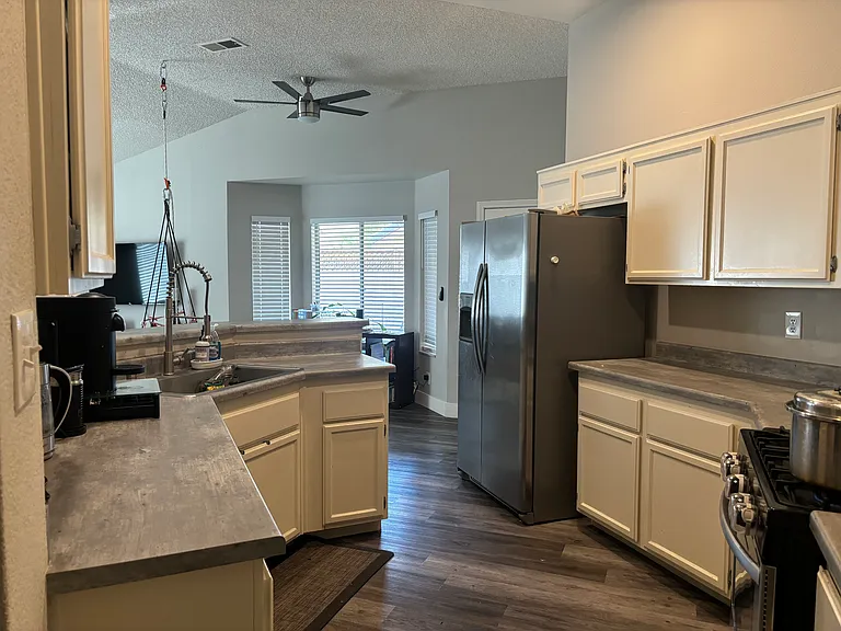 315 Salinas Dr — Photo 5