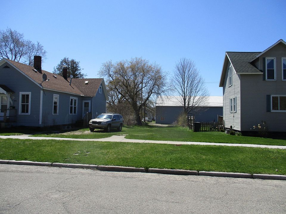 1st image of 404 E Melendy St