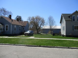 404 E Melendy St, Ludington, MI 49431