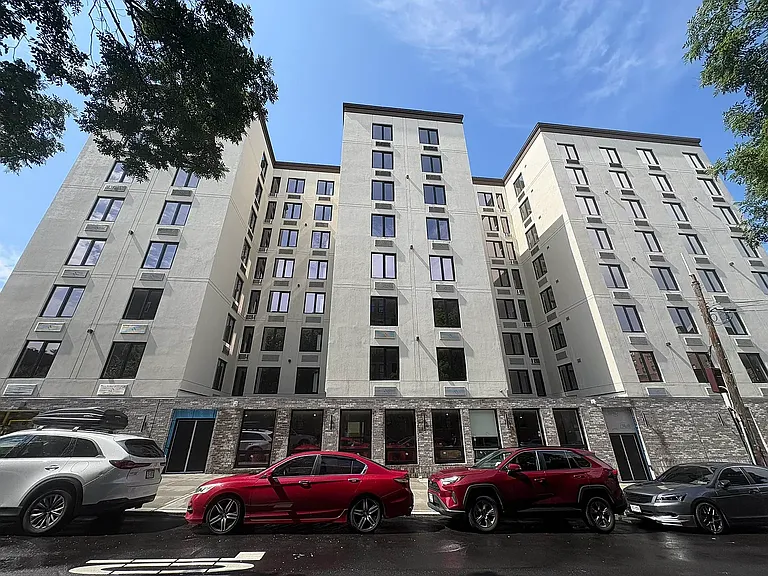 3109 Buhre Ave #8G — Photo 9