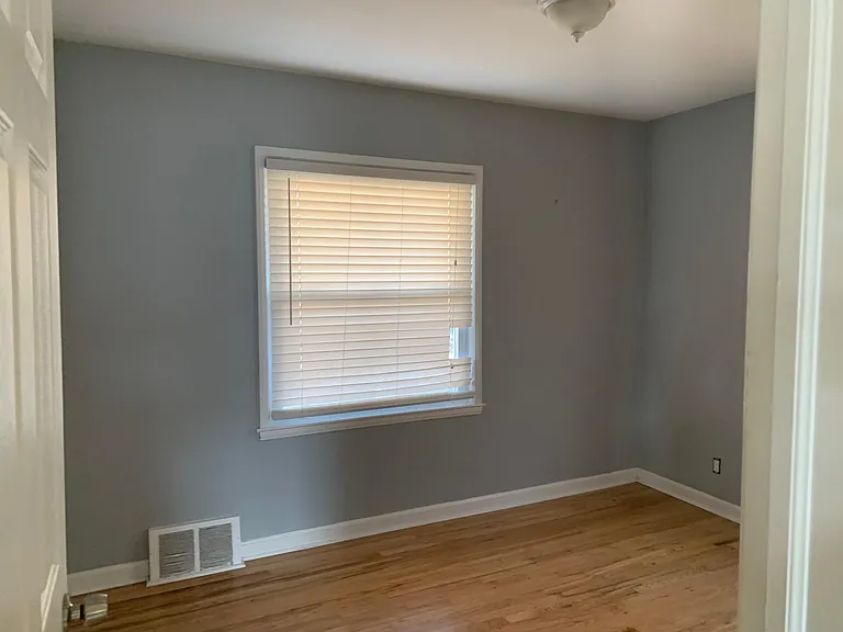 1417 Hoffman Ave — Photo 10