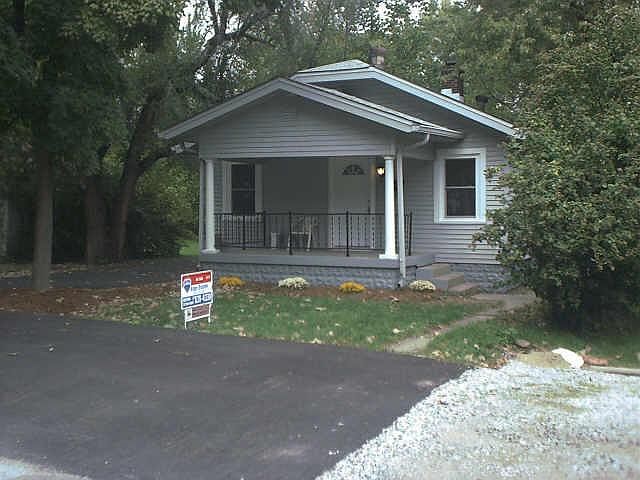 1st image of 118 E Albany St