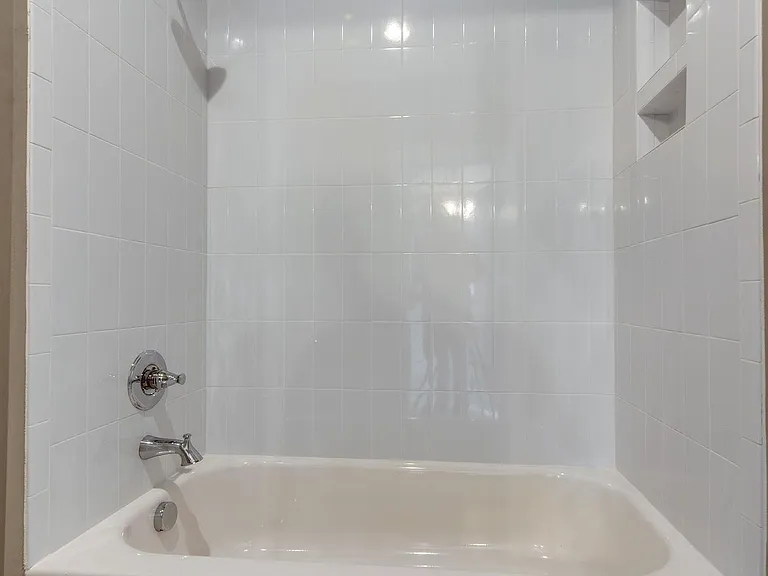 1016B 13th Ave S — Photo 58