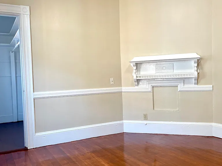 17 Erie St #3 — Photo 9