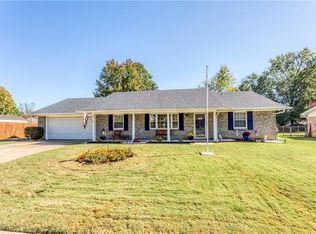 7911 Southridge Dr, Fort Smith, AR 72908