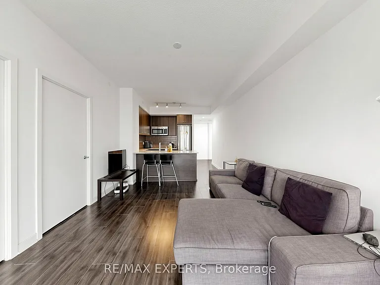 18 Rean Dr #223 — Photo 16