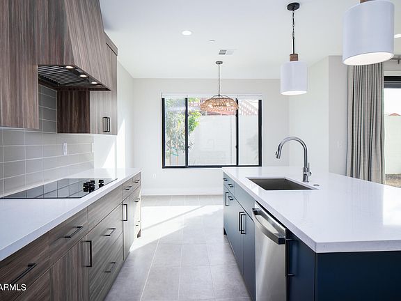 3rd image of 161 E Lexington Ave #19