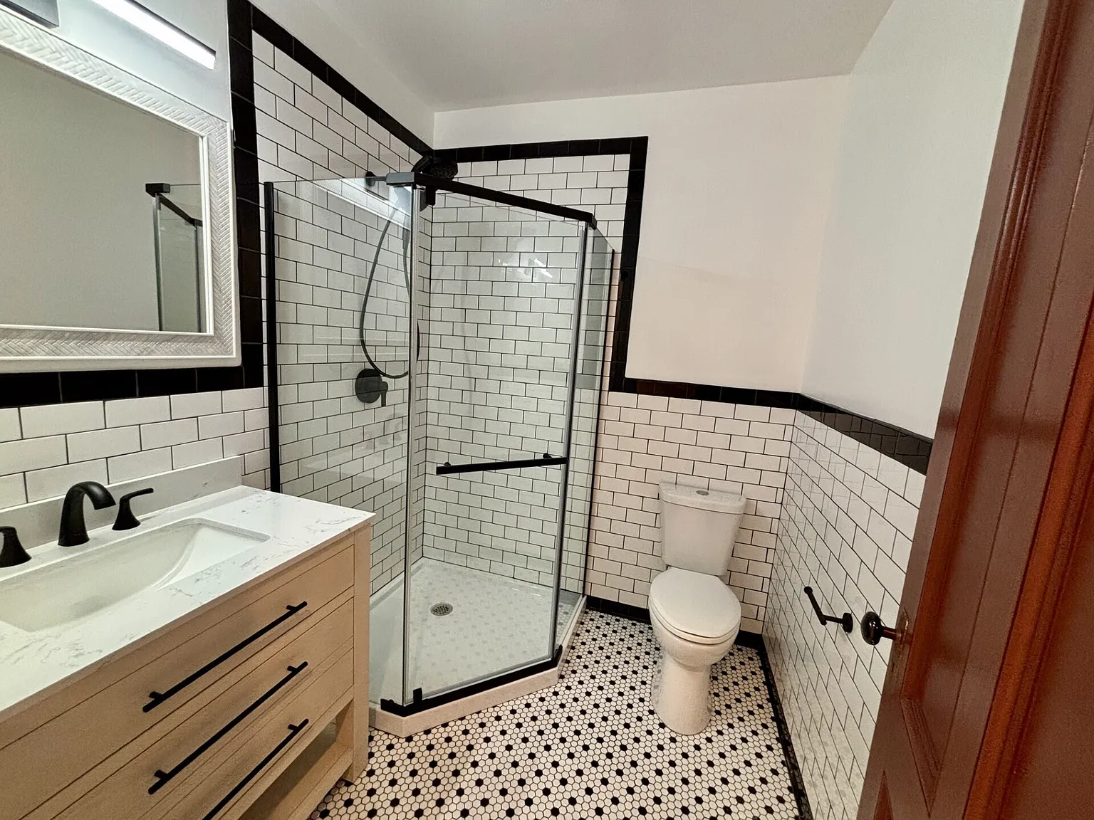 Studio, 17489 sqft, $1,600 — Photo 3