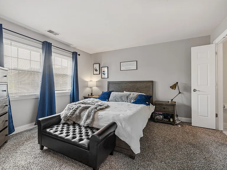 15 Foxcroft Rd #207 — Photo 8