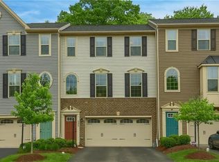 135 Arbor Trail Dr, Mc Kees Rocks, PA 15136