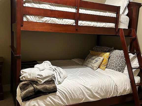 Bedroom #3 with bunk bed