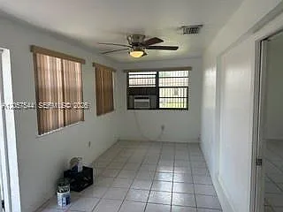 1635 NW 1st Ave — Photo 12