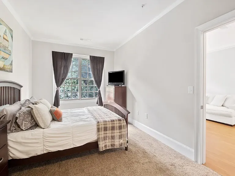 1055 Piedmont Ave NE #205 — Photo 8