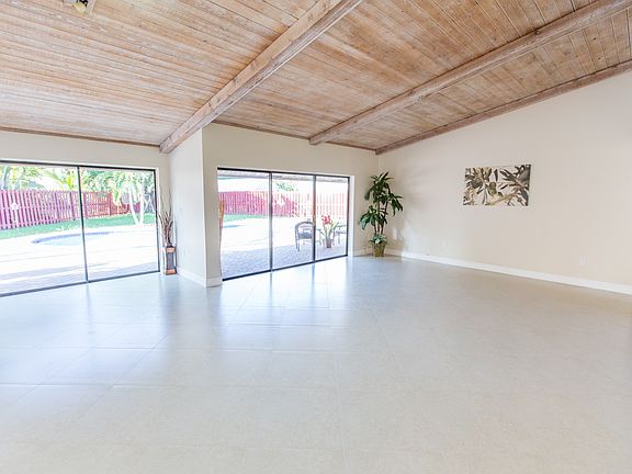4th image of 7851 NW 5th Pl