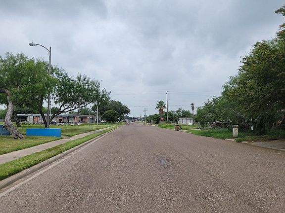 5th image of 1001 W Chavez St