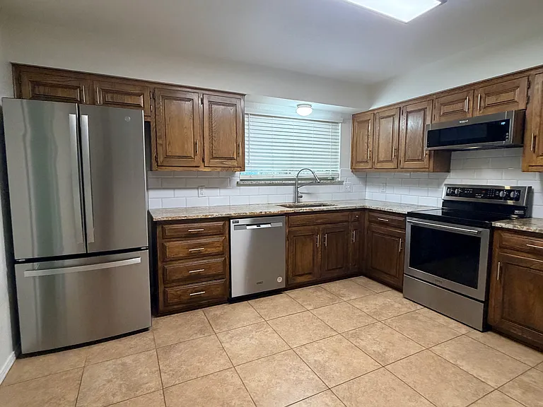 2813 Mesa Verde Trl — Photo 16